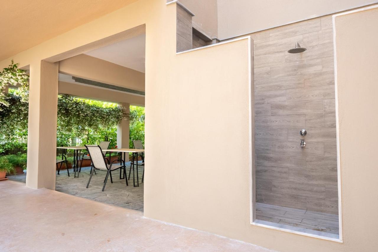 Milonas House Apartments Paralia Dionysiou Bagian luar foto