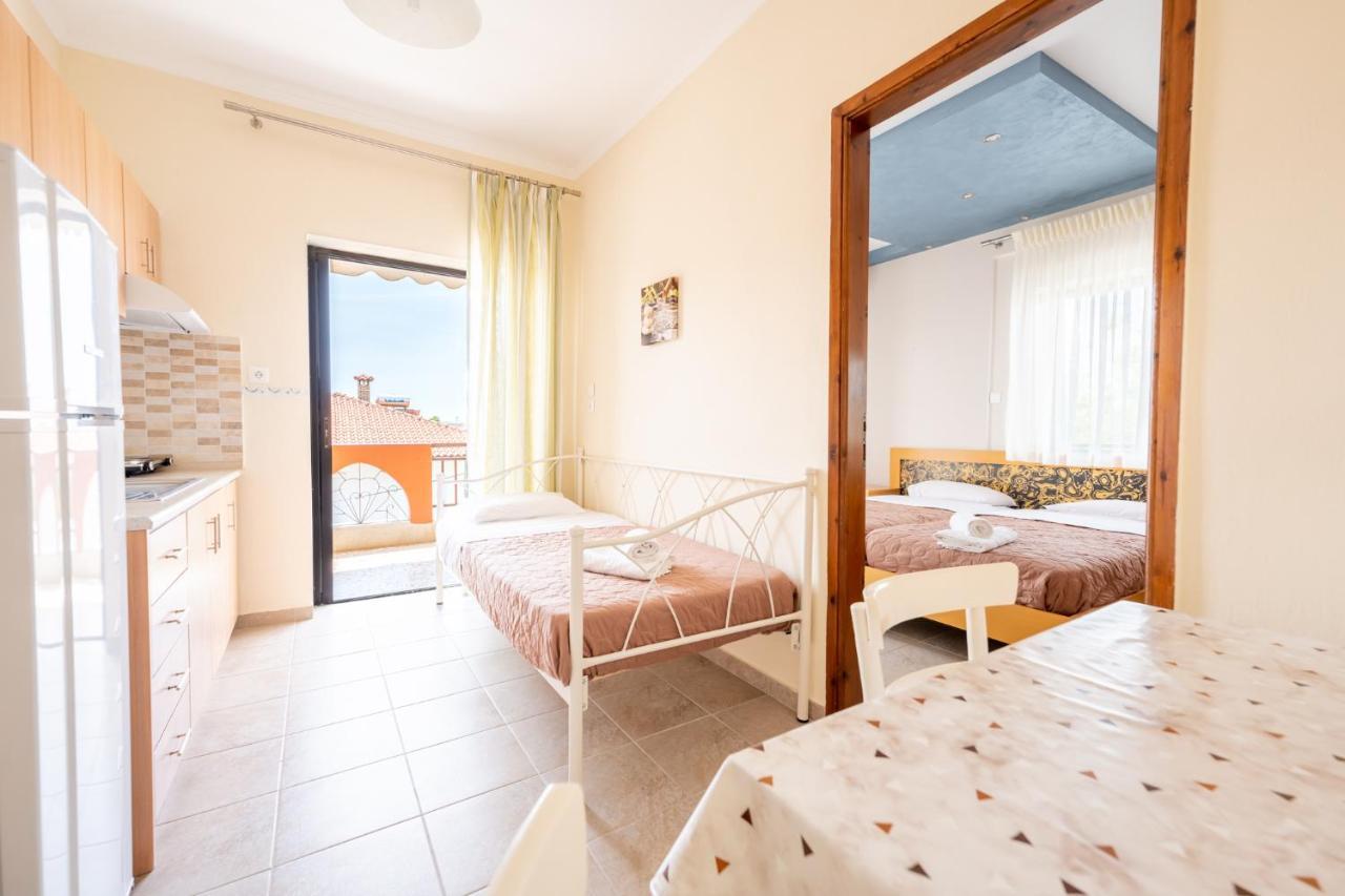 Milonas House Apartments Paralia Dionysiou Bagian luar foto