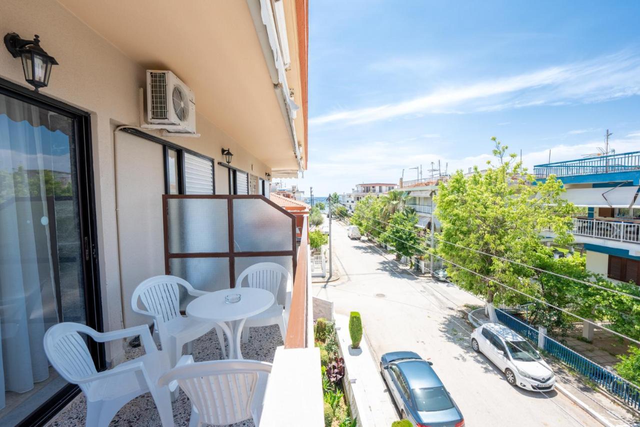 Milonas House Apartments Paralia Dionysiou Bagian luar foto
