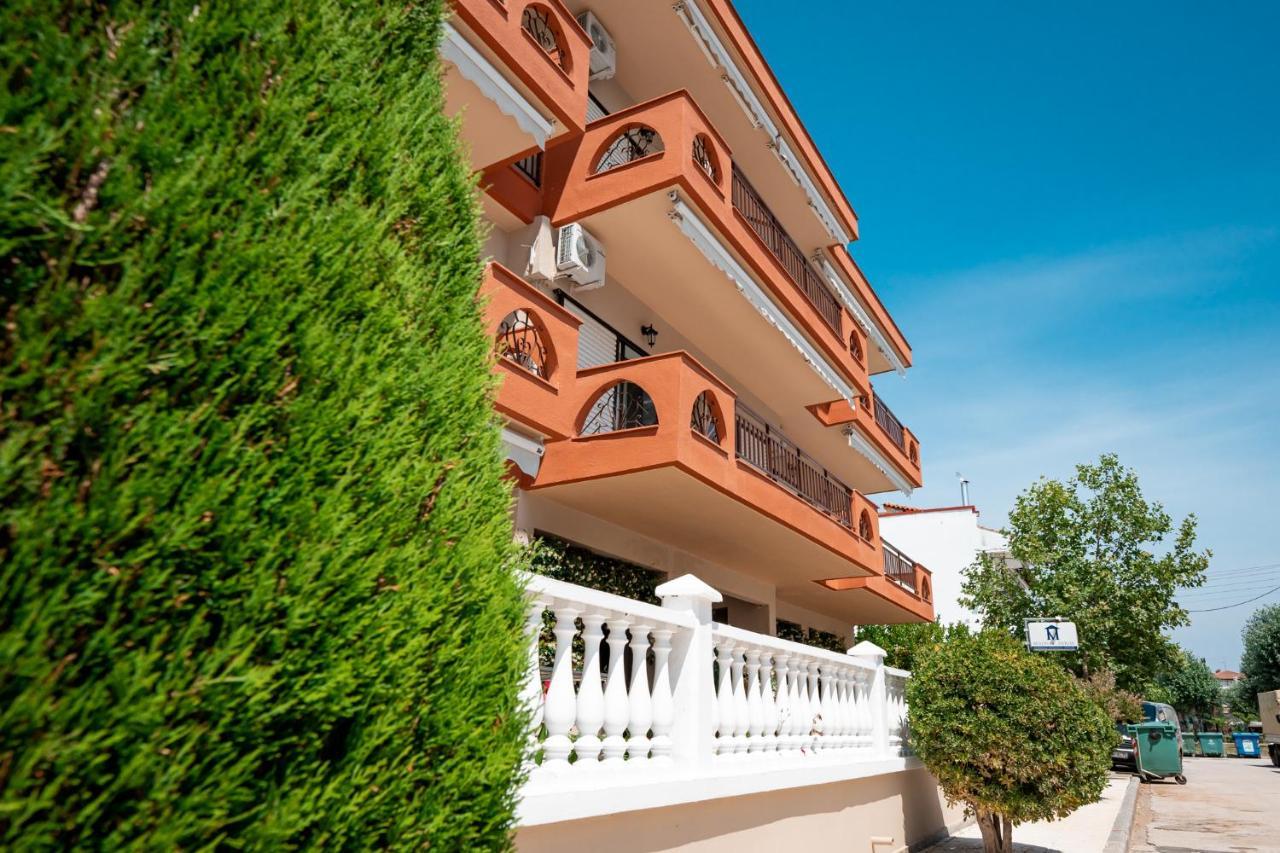 Milonas House Apartments Paralia Dionysiou Bagian luar foto