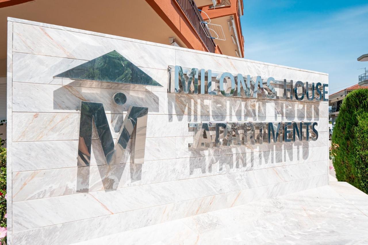 Milonas House Apartments Paralia Dionysiou Bagian luar foto
