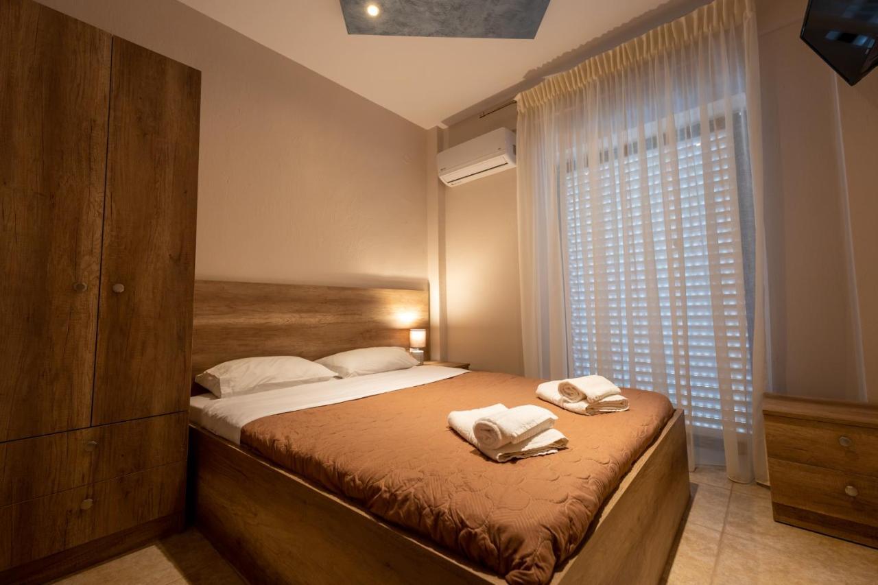 Milonas House Apartments Paralia Dionysiou Bagian luar foto