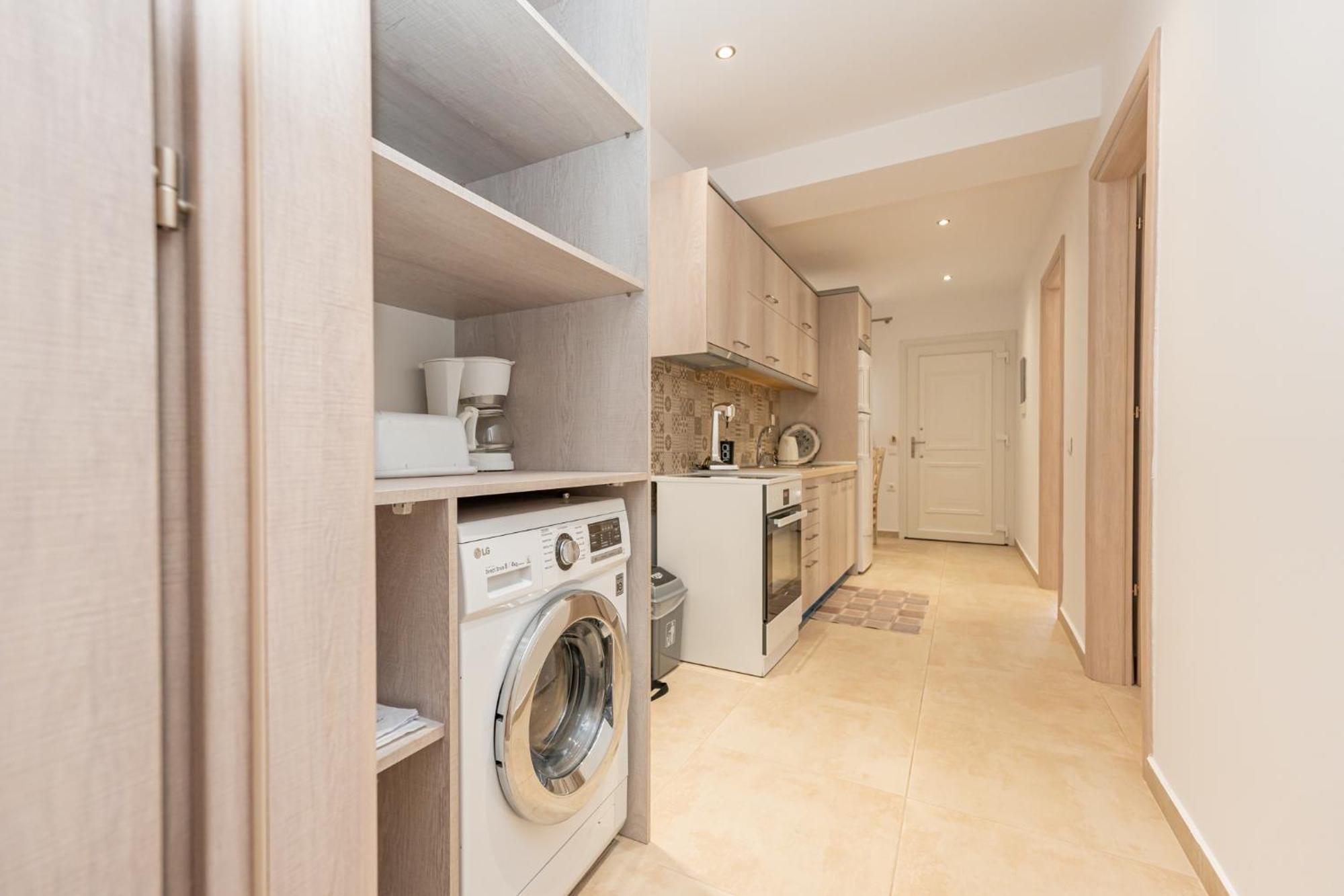 Milonas House Apartments Paralia Dionysiou Bagian luar foto