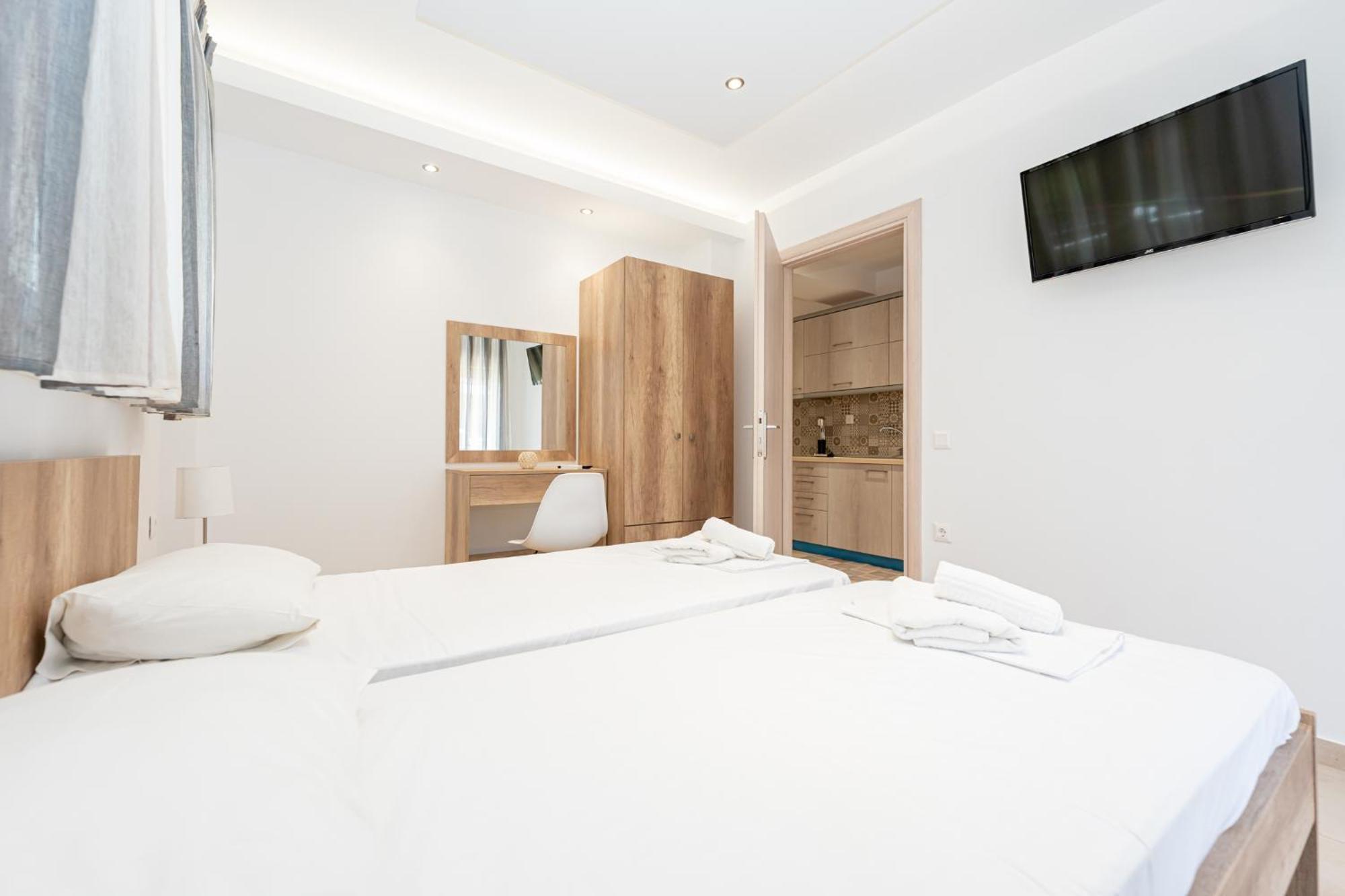 Milonas House Apartments Paralia Dionysiou Bagian luar foto