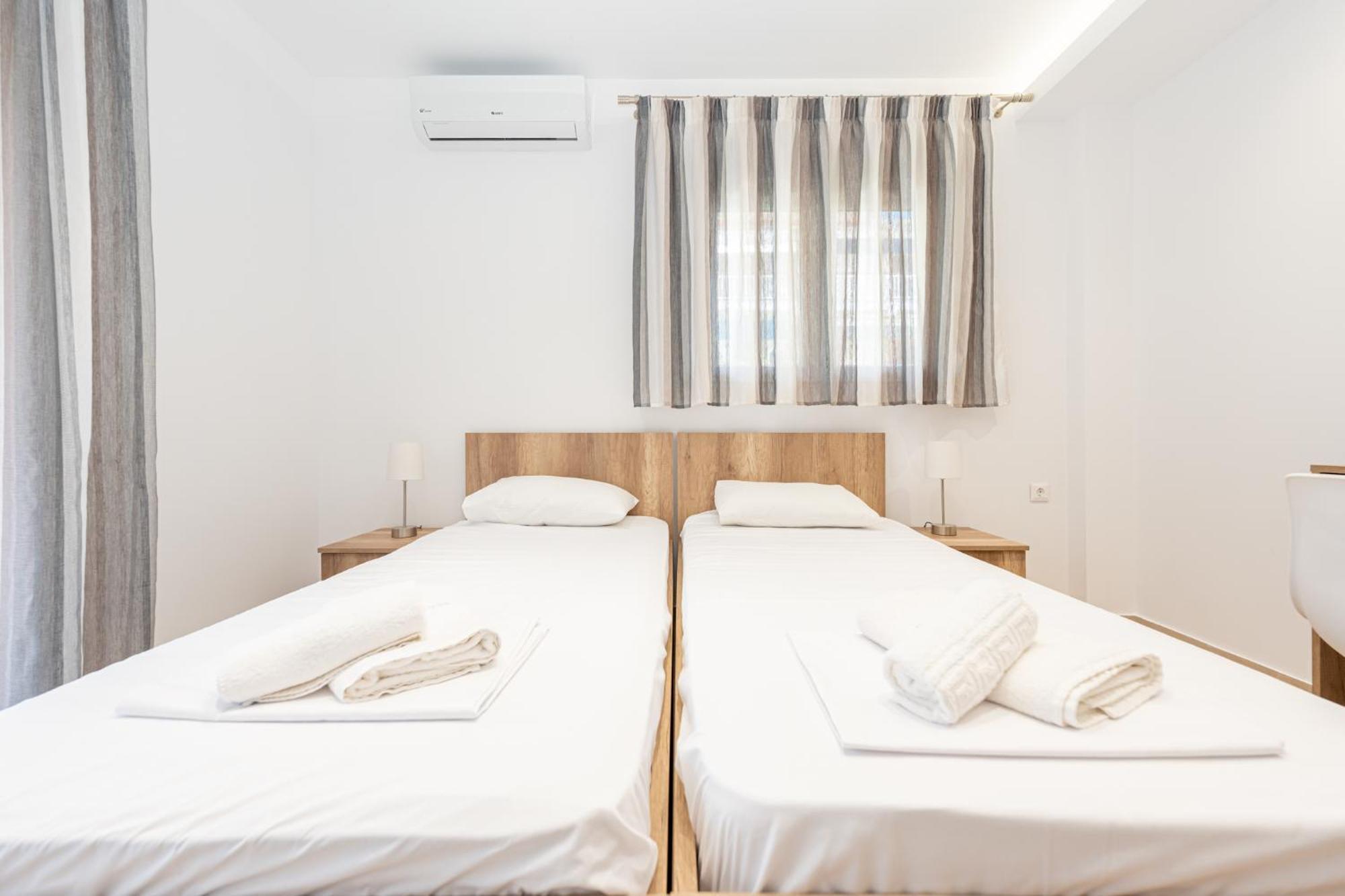 Milonas House Apartments Paralia Dionysiou Bagian luar foto