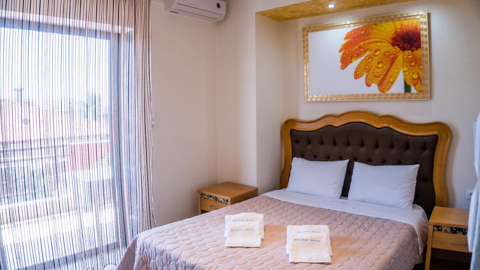Milonas House Apartments Paralia Dionysiou Bagian luar foto
