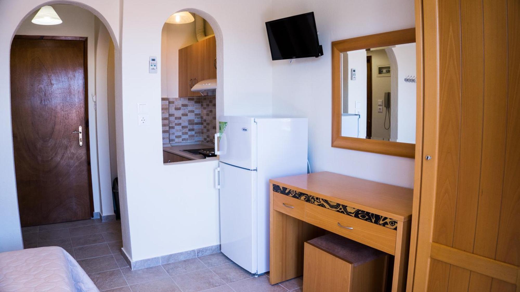 Milonas House Apartments Paralia Dionysiou Bagian luar foto