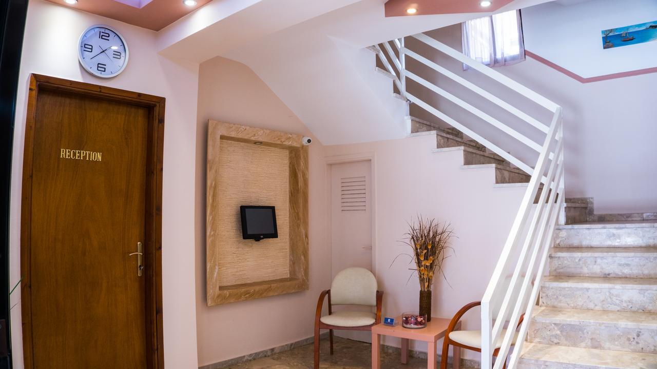 Milonas House Apartments Paralia Dionysiou Bagian luar foto
