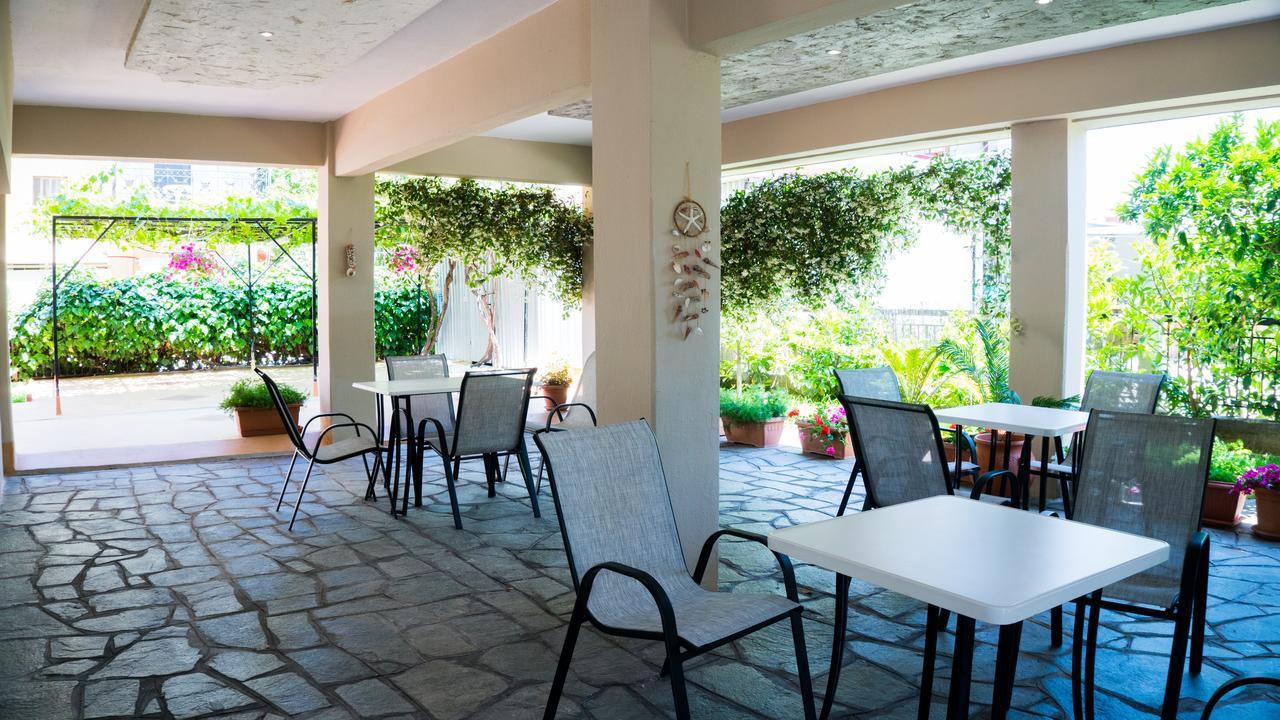 Milonas House Apartments Paralia Dionysiou Bagian luar foto